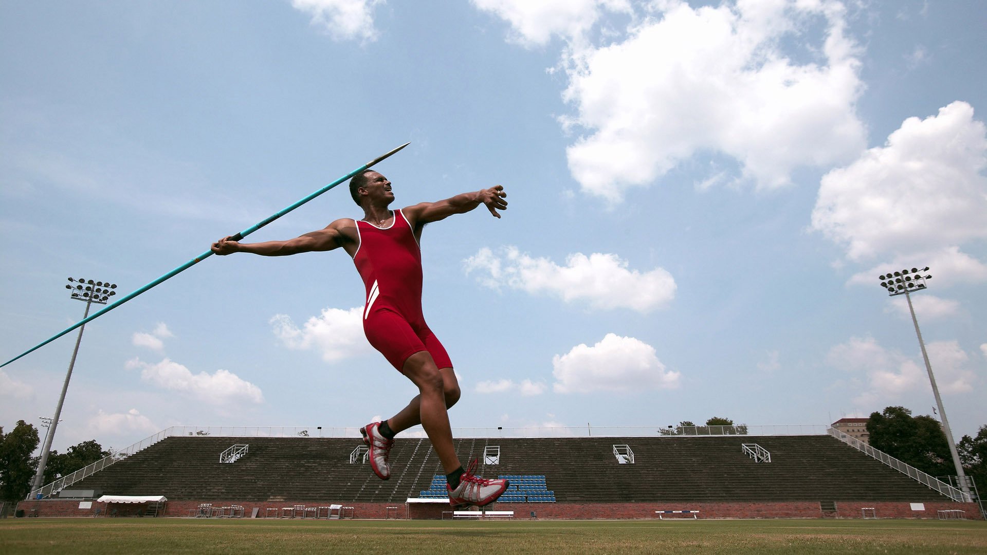 霍特·巴雷特:凭借独特的视野和决策能力,他成为全黑队比赛中的关键人物